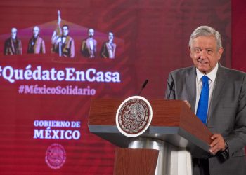 Anunció el presidente Andrés Manuel López Obrador que se va entregar “un millón de créditos” a pequeños empresarios, pequeños negocios familiares, del sector formal e informal / También habrá recursos para asociaciones de padres de familia, señaló