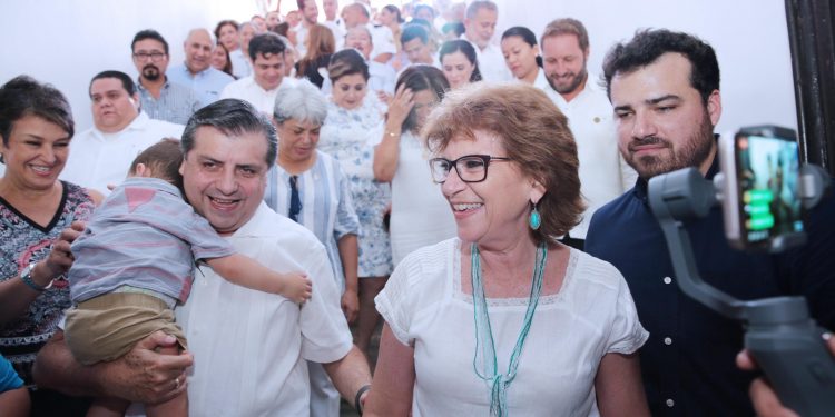 El gobierno del Estado informa que la abogada María Fritz Sierra, Secretaria General de Gobierno, ha sido diagnosticada el día de hoy como positiva al COVID-19