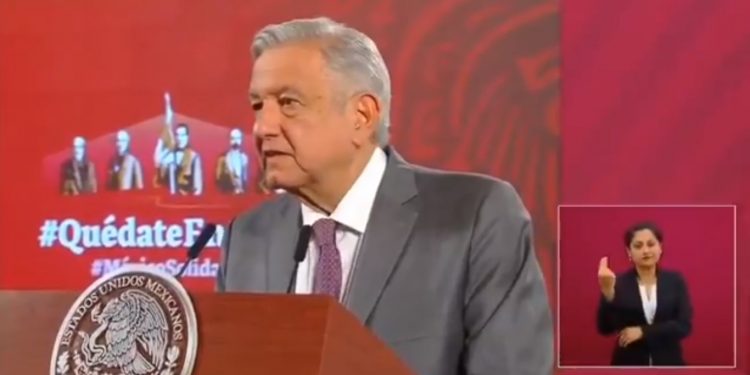 Anuncia presidente AMLO “Plan de recuperación económica”: se reducirán salarios a altos funcionarios / Se cancelan 10 subsecretarías, aguinaldos y se mantienen los proyectos de Dos Bocas y el Tren Maya
