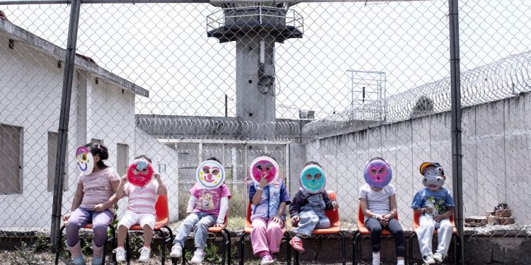 El crimen organizado y la delincuencia le han robado su infancia a más de 30 mil niñas y niños en México: Reinserta