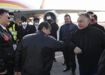 El ultraderechista húngaro Viktor Orban convierte a su gobierno en una dictadura de facto con la justificación de la pandemia del coronavirus: podrá gobernar por decreto sin establecer un límite temporal y sin ningún control, tampoco parlamentario