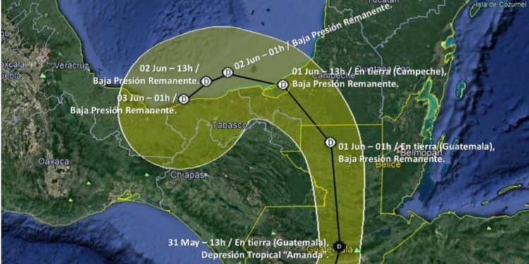 Baja presión remanente de Amanda avanzará sobre tierra hacia el norte, se prevé que ingrese a Campeche en el transcurso de la noche, su amplia circulación seguirá afectando al sureste mexicano