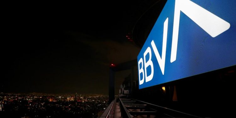 El BBVA debe al fisco mexicano más de 10 mil millones de pesos / Se quiere pasar de listo el banco español litigando el pago al SAT y recomendando al gobierno mexicano endeudarse más por el COVID-19