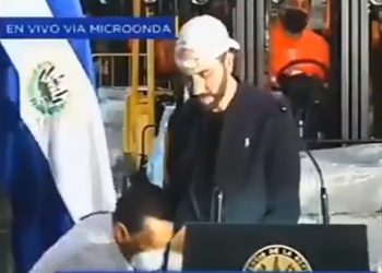 La Corte Suprema de El Salvador ordenó la suspensión inmediata del estado de emergencia declarado debido a la pandemia de coronavirus por el presidente Nayib Bukele, quien ha sido criticado por mostrar tendencias autoritarias y exceder sus poderes