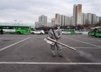 Corea del Sur logró poner freno a los contagios de COVID-19 con una sólida respuesta de salud pública basada en pruebas exhaustivas y rastreo de contactos con tecnología sin imponer bloqueos importantes ni restricciones de movimiento