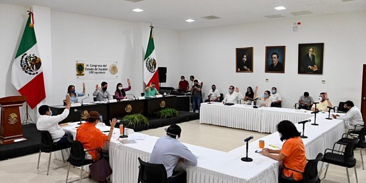 Aprueban en Comisión del Congreso hasta cinco años de prisión a quien agreda a personal de la salud