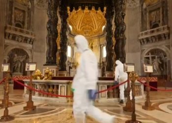 Italia abre todo menos gimnasios, cines y teatros y permite moverse libremente dentro de una región / También reabre la basílica de San Pedro, tras dos meses cerrada y ser desinfectada