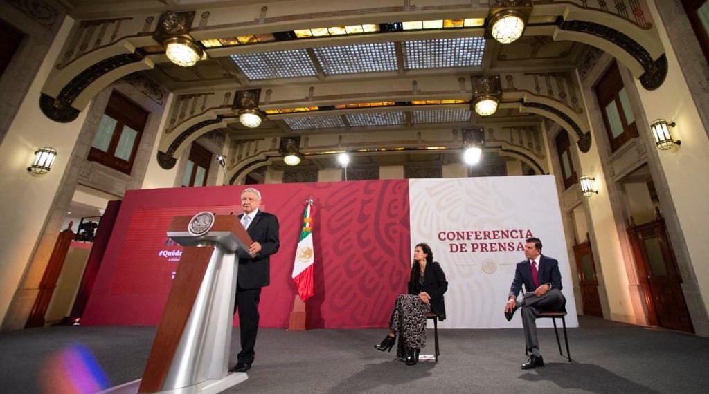 Segundo funcionario federal con COVID-19: titular de Profeco, Ricardo Sheffield / Acompañó al presidente AMLO el lunes