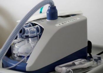 León Manuel Bartlett Álvarez, hijo de Manuel Bartlett, defendió su contrato por 31 millones de pesos por 20 ventiladores respiratorios para la Delegación del IMSS en Hidalgo, luego de ser acusado de venderlos a sobreprecio