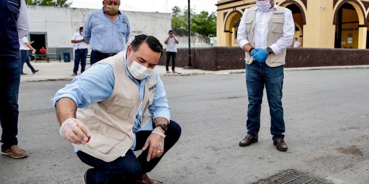 El alcalde Renán Barrera pone en marcha la campaña de fumigación y abatización 2020 para evitar la proliferación de mosquitos