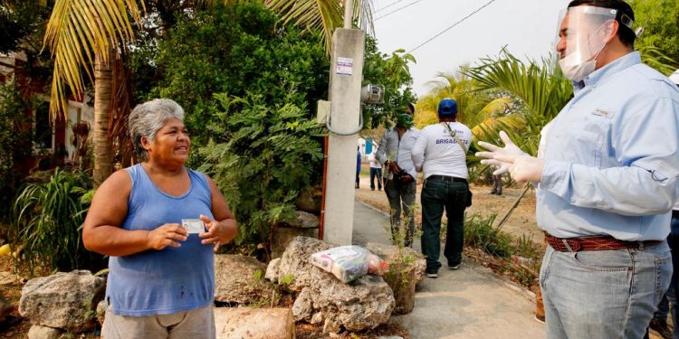 Se brindan apoyos en especie y de tipo económico en favor de 631 personas dedicadas al turismo en el Ayuntamiento de Mérida