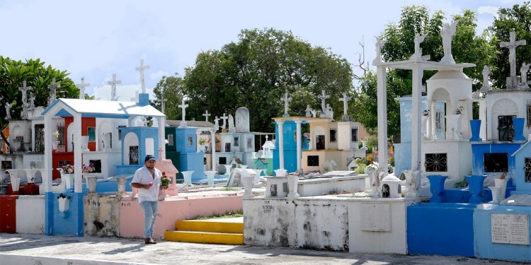 Cementerios municipales cerrarán sus puertas el próximo fin de semana