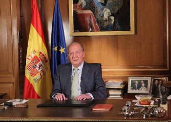 Investigan al hoy rey emérito de España, Juan Carlos I, por cobrar moche a cambio de intermediar en la compra de un terreno ubicado en Playa del Carmen, Quintana Roo, que favoreció a la española OHL