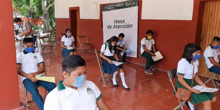 Estudiantes del estado de Yucatán de Educación Media Superior, que pertenecen al programa federal de becas en la modalidad de cobro en Banco Azteca, recibirán en línea su orden de pago