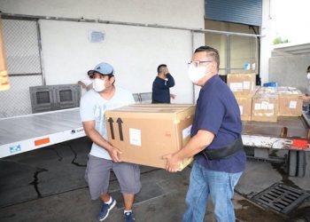 Llega a Yucatán más de una tonelada de donativos de habitantes de la Ciudad de México
