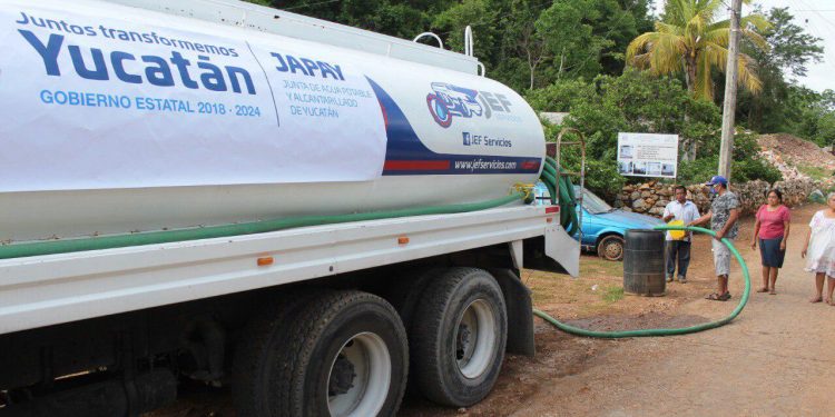 Japay lleva pipa de agua potable a Xul y Dzidzantún