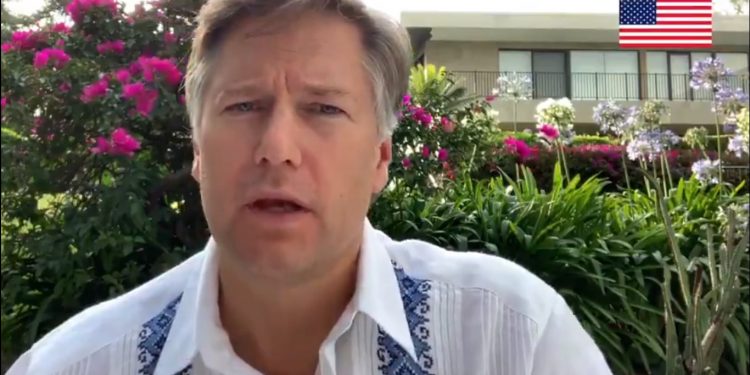 Christopher Landau, embajador de los Estados Unidos en México, desmiente la versión que circula en el sentido de que dijo que no es el momento oportuno para invertir en México durante una conferencia en la Concamín