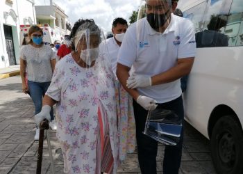 Reubican a ancianitos de Casa Hogar Jesús de la Misericordia por las malas condiciones de salud que ponían en riesgo a 19 personas de la tercera edad / El edificio, además, está en muy malas condiciones
