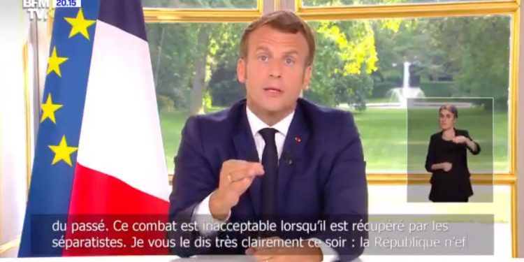 Emmanuel Macron informó que a partir de este lunes todo el territorio francés, excepto zonas donde el coronavirus circula activamente, entrará en una “zona verde”