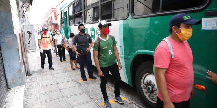 En el inicio de la ola 1 de la reactivación económica en el Estado se respetan las medidas sanitarias y de sana distancia en el transporte público, según monitoreo de las autoridades estatales del sector