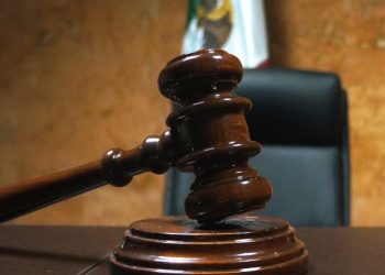 Menor de edad que acuchilló a sus padres mientras dormían en días pasados en Mérida deberá utilizar localizador y deberá permanecer en casa de los abuelos