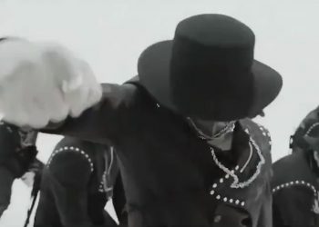 En la distopía canibal por Eduardo Lliteras Sentíes