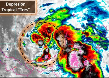 El centro de la Depresión Tropical “Tres” se encuentra sobre la Bahía de Campeche / Pronostican lluvias torrenciales en la región