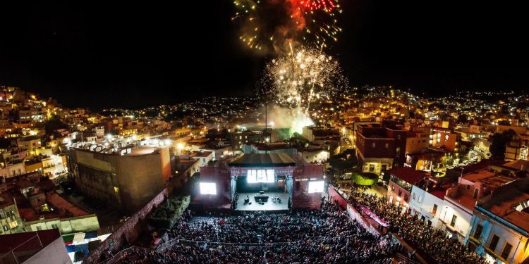 La 48 edición del Festival Internacional Cervantino será digital / La Secretaría de Cultura y el Gobierno de Guanajuato acuerdan transformar al Festival Internacional Cervantino debido a la contingencia sanitaria