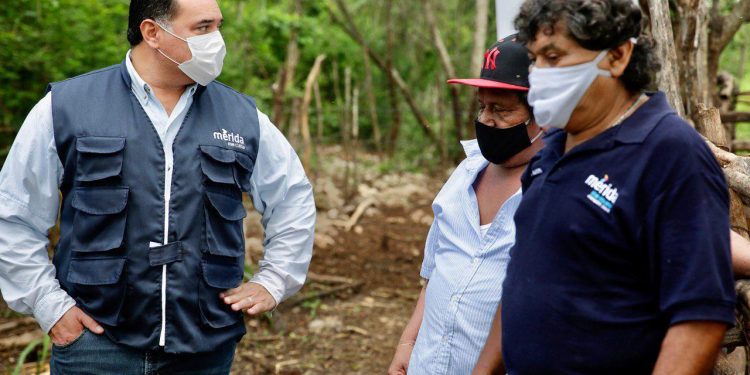 El Ayuntamiento de Mérida realiza una “intensa campaña de información y concientización sobre el COVID19” en las 47 comisarías / Dotaremos de las herramientas necesarias a los habitantes del área rural del municipio para que se sumen a esta labor que será para beneficio de todos, aseguró el alcalde Renán Barrera