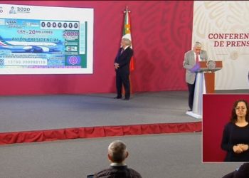Jorge Mendoza Sánchez, director general de Banobras, dice que en abril se recibió una oferta para la compra del avión presidencial TP01 por 120 millones de dólares en efectivo y parte  en equipó médico / Han sido vendidos 1 millón 355 mil de los 6 millones de ‘cachitos’ del sorteo del valor del avión presidencial