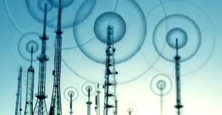 China niega informe publicado por el Wall Street Journal que sugiere que está considerando tomar represalias contra dos compañías europeas de telecomunicaciones, Nokia y Ericsson, en respuesta a las medidas contrarias a Huawei / Se trata de “noticias falsas” que apuntan a socavar la “buena” relación China-Unión Europea, dice