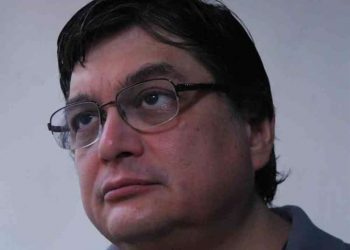 “Se trató de una ironía” dice el flamante consejero yucateco del INE, Uuc-kib Espadas, luego de que fue criticado como racista por calificar a los consejos distritales locales como “verdaderamente una merienda de negros, perdón, una merienda de afromexicanos” / “No voy a declarar más”, zanja el ex diputado perredista