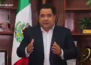 Debido a su lenguaje folklórico y a su lengua incontinente, el alcalde priista de Motul, Roger Aguilar Arroyo, se convirtió en “nota” en numerosos medios capitalinos / Inclusive CNN le dio credibilidad, al grado de extra polar las afirmaciones sin sustento científico del primer edil, para afirmar que en México no se contabilizan bien los fallecidos por COVID19