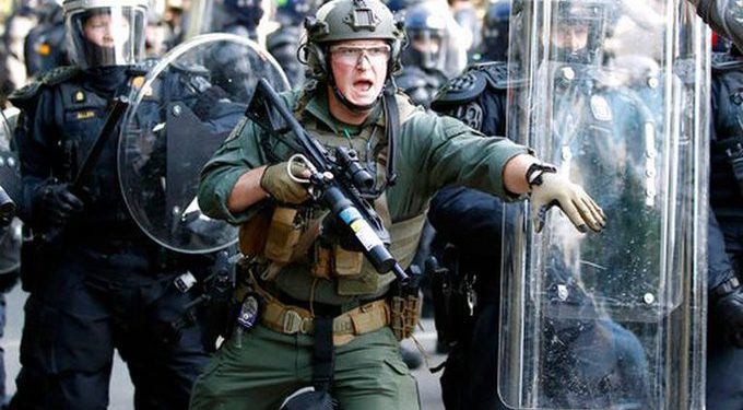 La economía de Estados Unidos en recesión histórica por el coronavirus: registró una contracción de 32.9 % / La combinación de la crisis de la salud pública y la económica no tiene precedentes