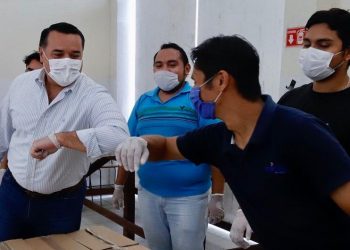 El pasado 14 de julio se integró la Comisión Juvenil de Transparencia, que nace dentro del Comité Municipal de Desarrollo Juvenil con el que se desarrolla un trabajo intenso de vinculación con el quehacer gubernamental del gobierno de la ciudad de Mérida