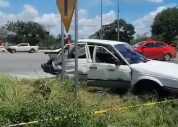 Trágico y triste accidente en el periférico de Mérida enlutó a la comunidad de Oxcum, comisaria de Umán, luego de que dos mujeres y dos bebés fallecieran en un choque con otro auto / Las mujeres con sus recién nacidos viajaban hacia Oxcum y venían del Materno Infantil de Mérida.