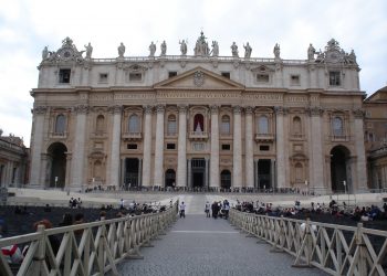 El Vaticano dio a conocer un “vademecum” o “manual de instrucciones” de 30 páginas y nueve capítulos para abordar los casos de pederastia eclesial / Es una especie de guía que pretende ayudar a los obispos en la gestión de las denuncias por abusos sexuales
