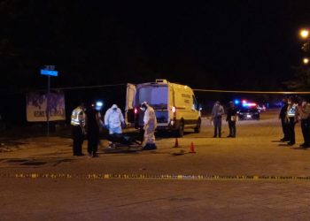 Conductor atropella y mata a peatón en crucero de Altabrisa y se da a la fuga / Fiscalía General del Estado, Semefo y Secretaría de Seguridad Pública investigan en la escena