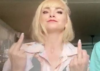 El presidente Donald Trump como había advertido firmó una orden ejecutiva que prohibirá que cualquier compañía o ciudadano estadounidense realice transacciones con ByteDance, empresa dueña de TikTok