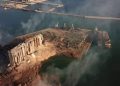Tras la masiva explosión de ayer que arrasó Beirut, se reportan 100 muertos y más de 4.000 heridos / Miles de personas se quedaron sin casa / El primer ministro libanés, responsabilizó a las 2 mil 750 toneladas de nitrato de amonio que se encontraban almacenadas / El jefe del Puerto de Beirut dijo que no se almacenaron explosivos allí