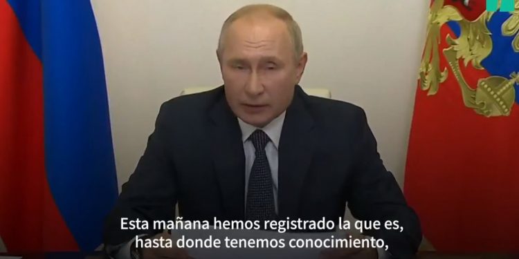 Sputnik V: El presidente ruso, Vladimir Putin, afirmó que Rusia tiene una vacuna contra el coronavirus / Rusia registró este martes una vacuna desarrollada por el Instituto Gamaleya, con sede en Moscú, anunció esta mañana Putin en la televisión estatal rusa