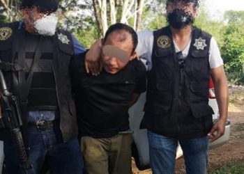 Un hombre de 44 años de edad que efectuó disparos con arma de fuego esta tarde en el fraccionamiento Juan Pablo II, fue detenido por agentes investigadores de la Secretaría de Seguridad Pública / Originario de Durango discutió por deudas