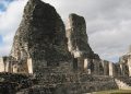 Campeche reinicia la reapertura gradual de zonas arqueológicas en México / Habrá reapertura de forma escalonada / Se han instalado módulos de desinfección y se invita al público a que, además de cubrebocas obligatorio, lleve su propio gel antibacterial y careta