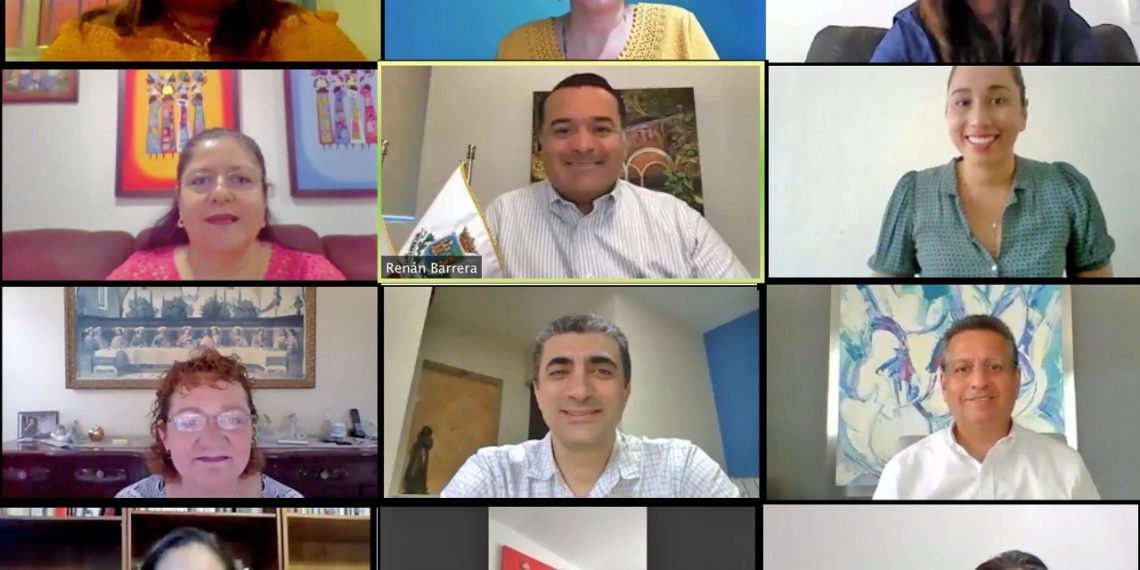 El alcalde Renán Barrera Concha encabeza la firma de un convenio con la Canacome para impulsar el programa “Mujeres Seguras en tu establecimiento” / Nuevo paso del Ayuntamiento en su compromiso de brindar seguridad a las mujeres meridanas, dicen