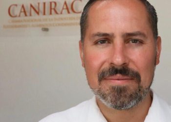 La industria de la restauración en Yucatán, ya no puede más / Así lo dice su presidente Roberto G. Cantón Barros quien advirtió que “sino se avanza en las medidas tomadas para la reapertura de los restaurantes, en pocos días ya no habrá nada qué reactivar”