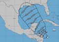 En Quintana Roo evacuarán a comunidad de Punta Allen por la depresión tropical 14 / Se dirigirá hacia Valladolid por lo que hay que alertar a las comunidades cercanas / También se prevén afectaciones en Holbox
