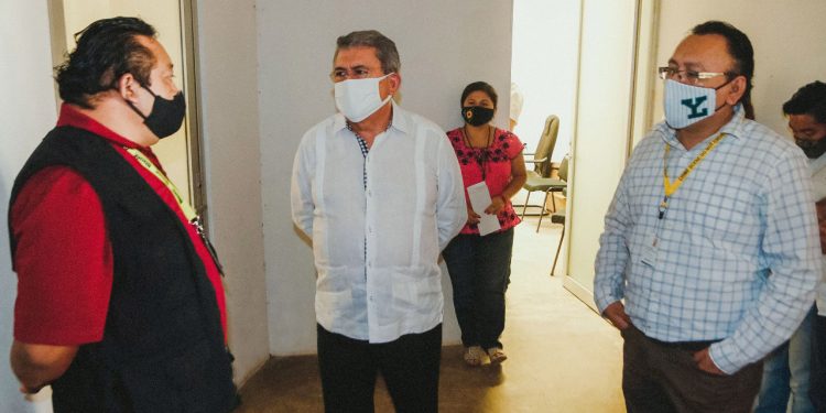 El titular de FGE, Wilbert Antonio Cetina Arjona, realizó una visita de supervisión en las agencias de Valladolid y Tizimín