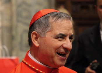El Papa ordenó la renuncia del cardenal Giovanni Angelo Becciu, involucrado en un millonario negocio de compra-venta de un lujoso edificio en Londres