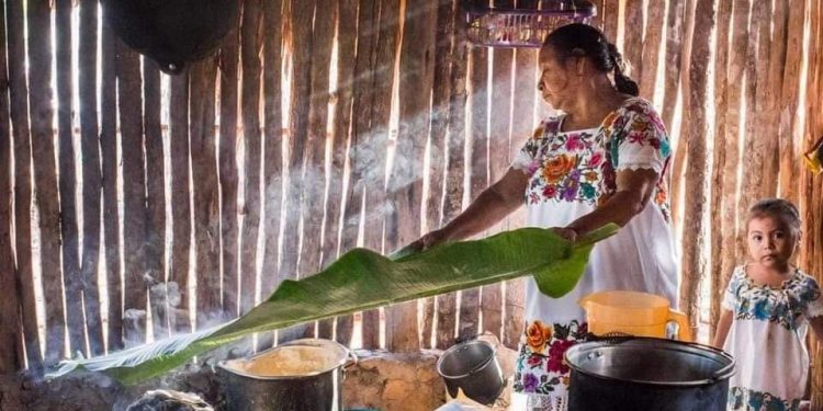 Se suspenden la Gran Muestra de Altares del Hanal Pixán y la Feria Yucatán X’matkuil para evitar contagios de coronavirus
