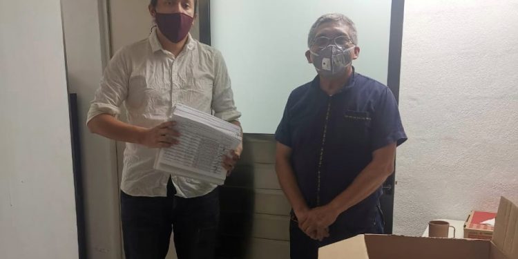 Firmas recabadas en Yucatán para “enjuiciar a ex presidentes” fueron entregadas al diputado federal Limbert Interián y enviadas al Congreso de San Lázaro